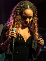 Lauren Henderson (USA)