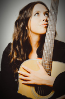 Undercover - Alanis Morissette tribute band